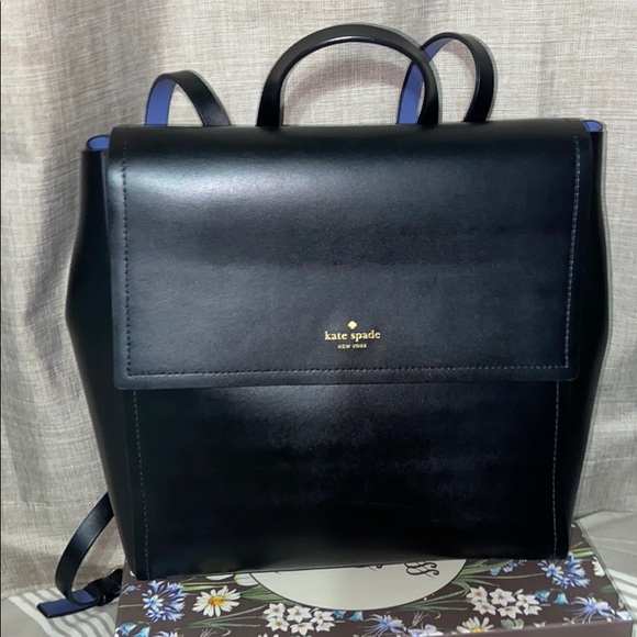 • KATE SPADE BACKPACK - Picture 2 of 8